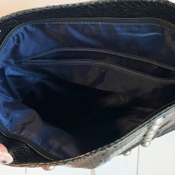 Vintage Black leather snake pattern bag with silver studs and chain strap - Picture 7 of 10